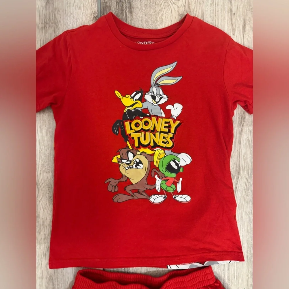 Looney Tunes Red T-Shirt and Shorts Set